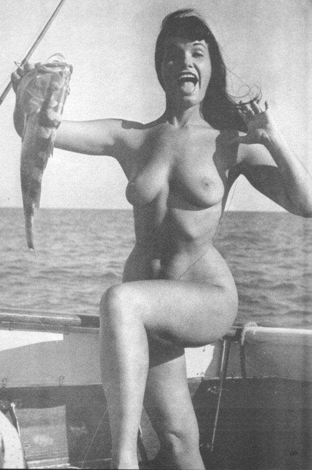 Модель Бетти пейдж hairy nude
