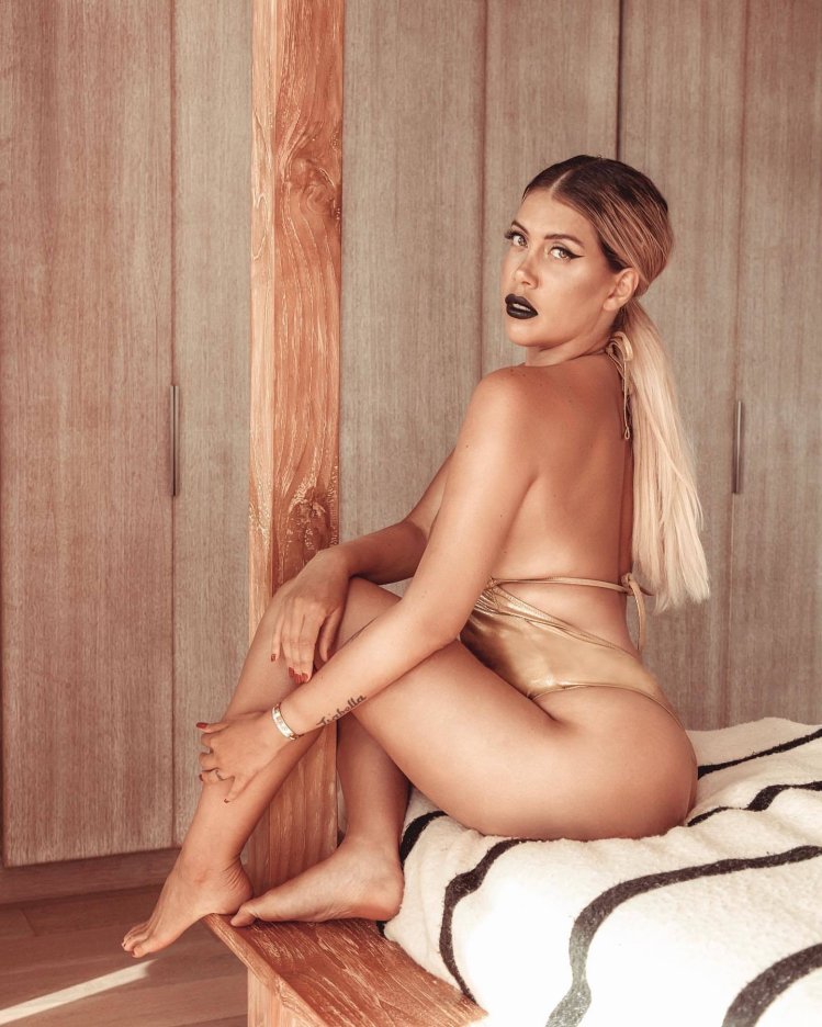 Wanda Nara +18