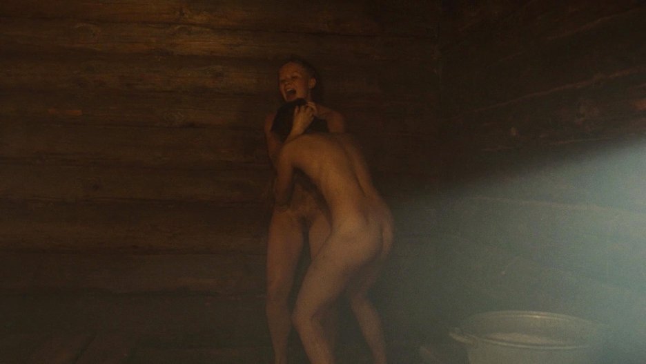 Актриса Карина Андоленко nude