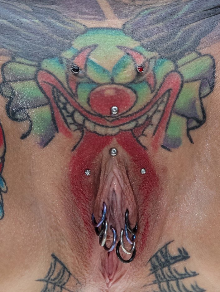 Интимные тату