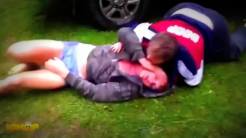 Длинноволосая бомжиха