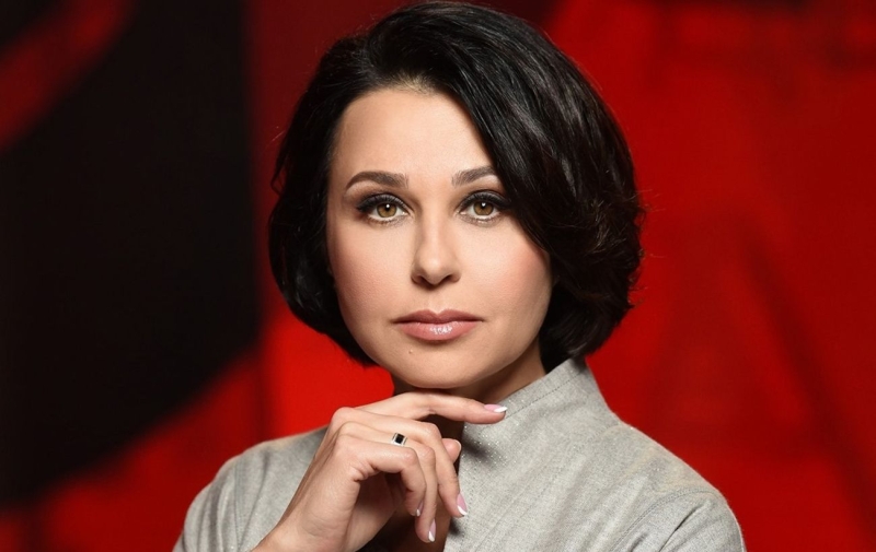 Телеведущая Екатерина Стриженова фейки